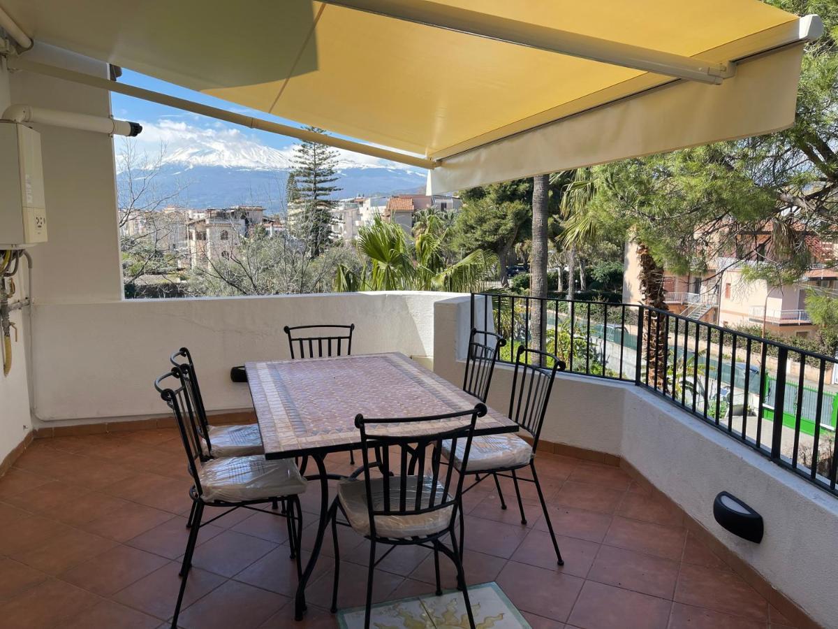 John Sea Suites Giardini Naxos Exterior photo