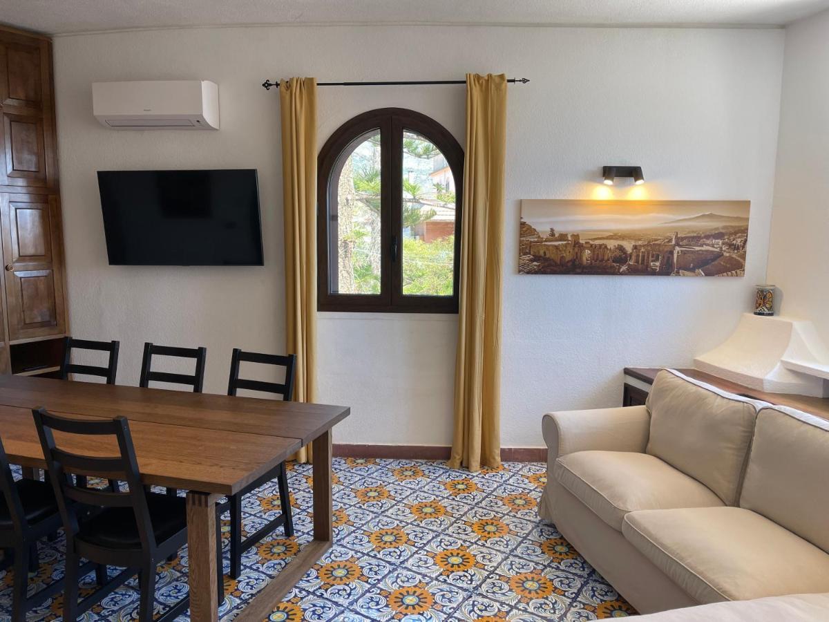John Sea Suites Giardini Naxos Exterior photo