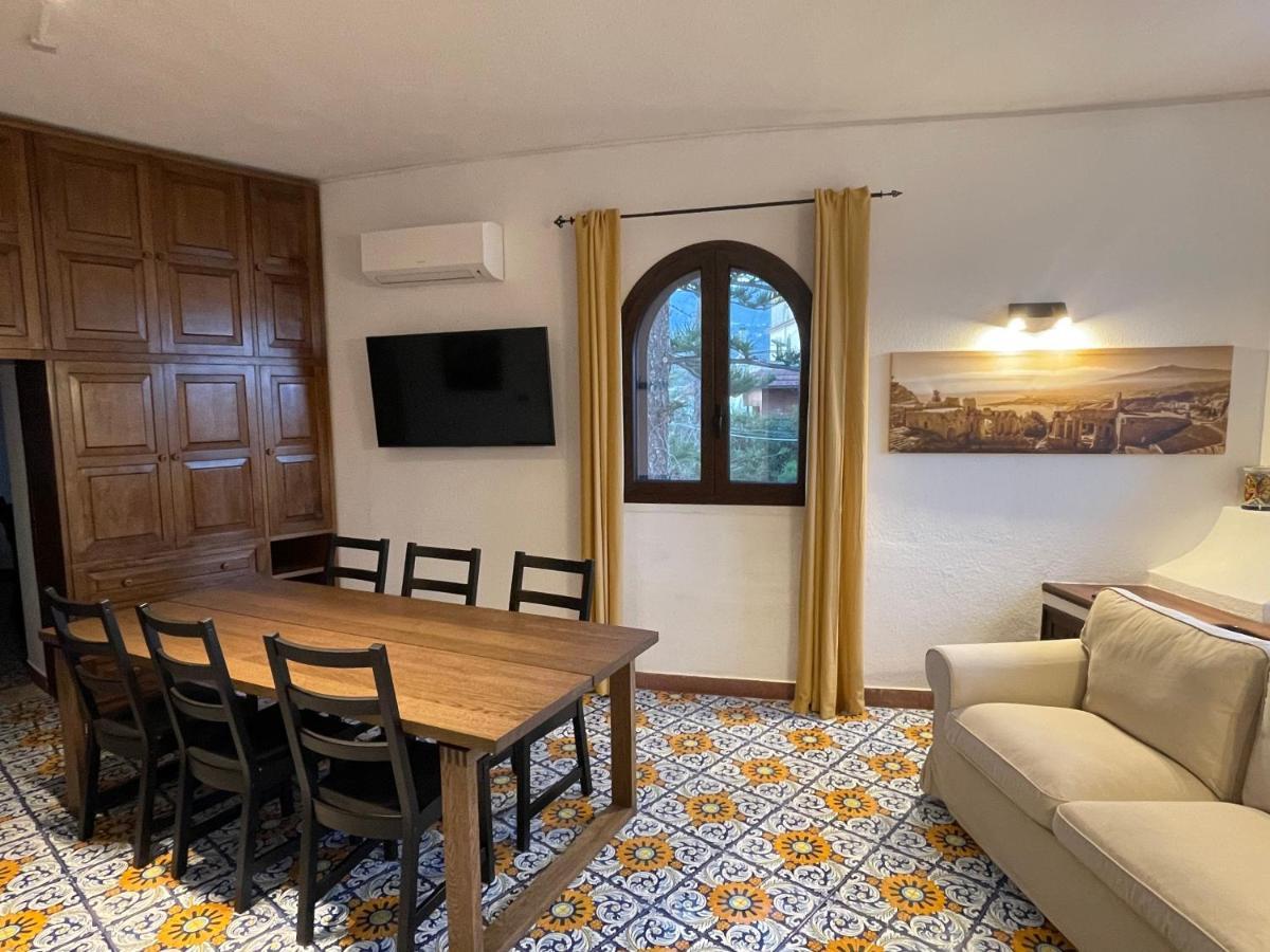 John Sea Suites Giardini Naxos Exterior photo