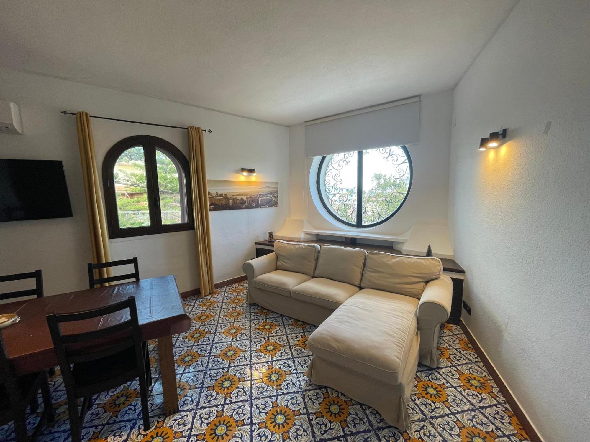 John Sea Suites Giardini Naxos Exterior photo