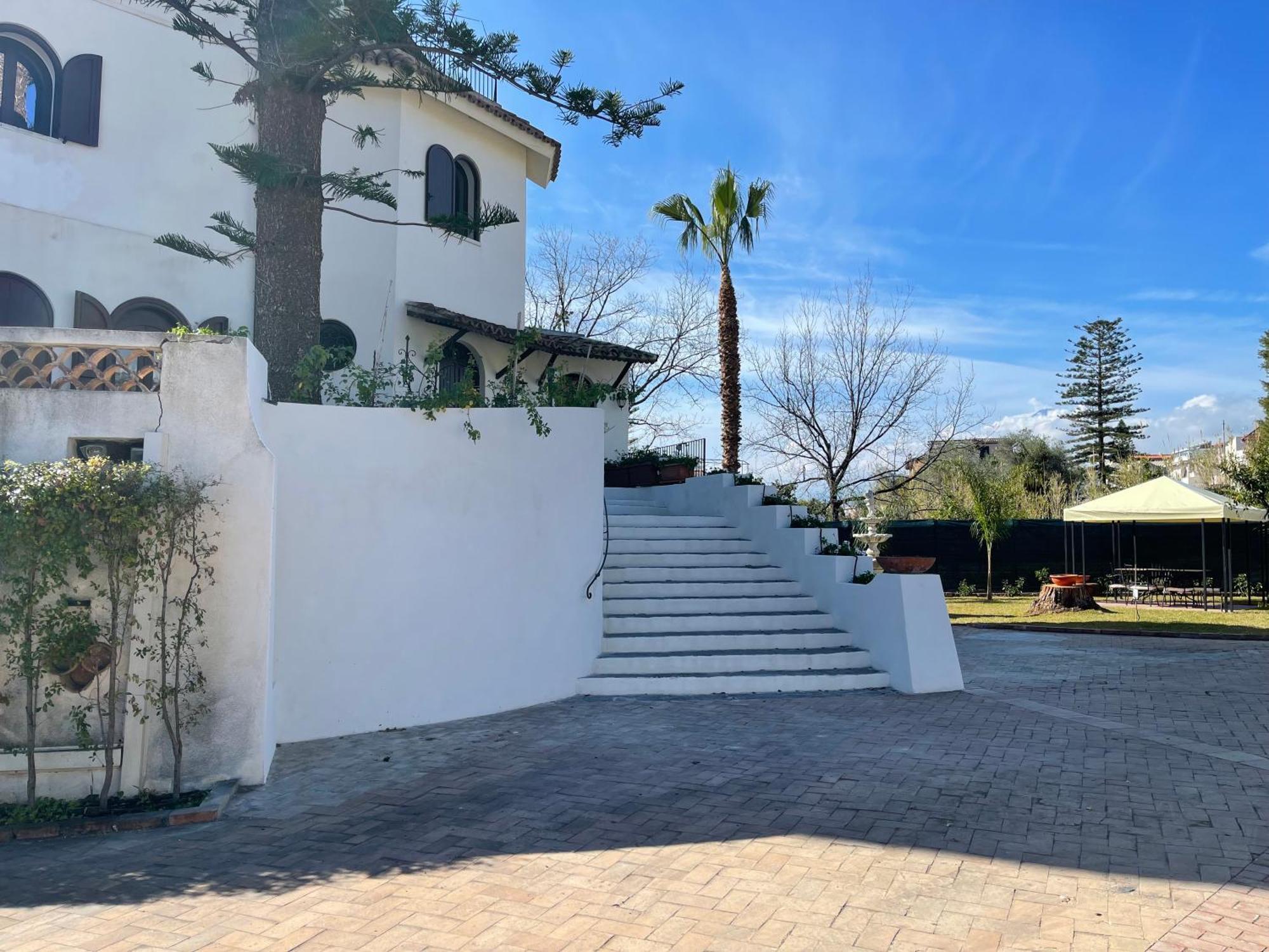 John Sea Suites Giardini Naxos Exterior photo