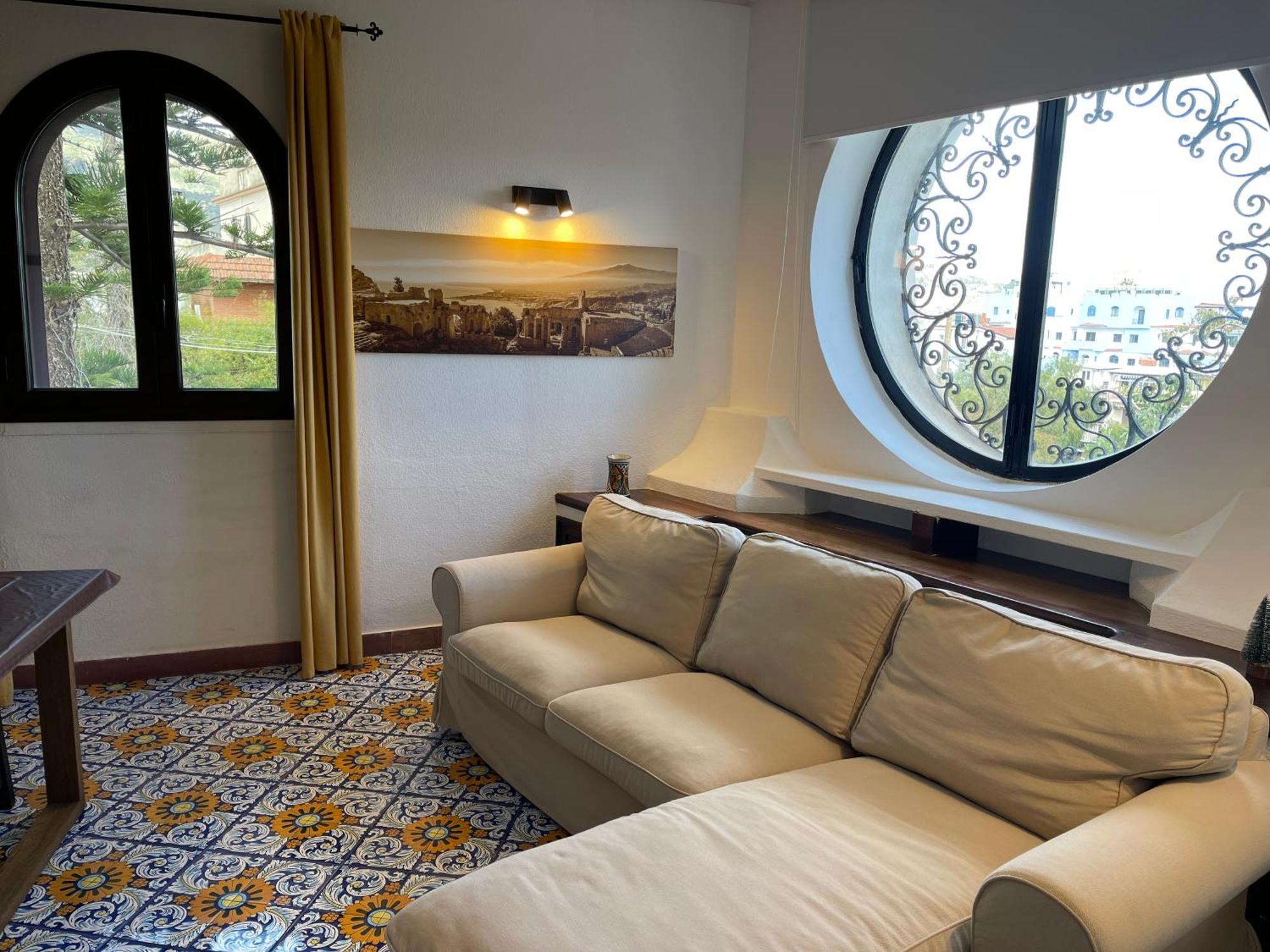 John Sea Suites Giardini Naxos Exterior photo