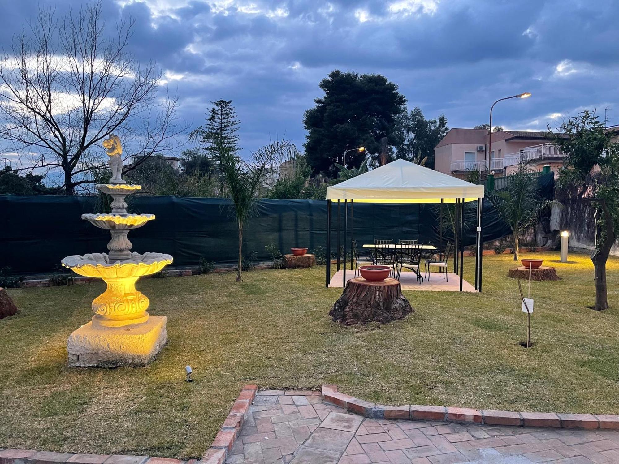 John Sea Suites Giardini Naxos Exterior photo
